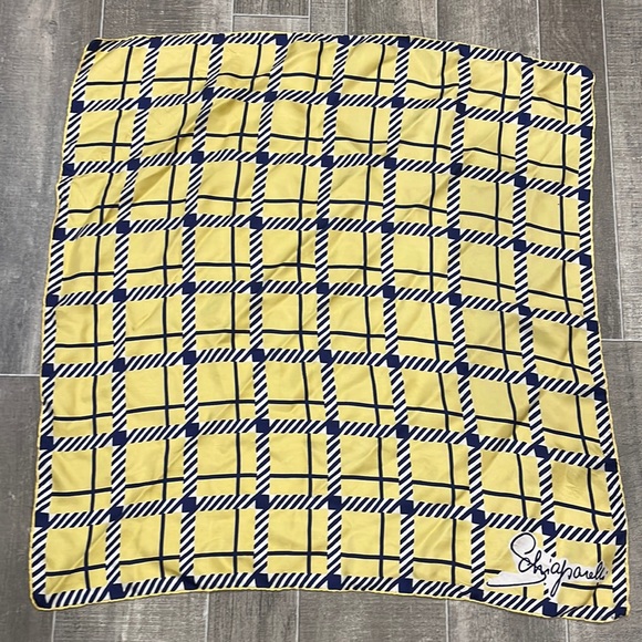 Elsa Schiaparelli 100% Luxe Silk scarf from 1950's. - Picture 1 of 6